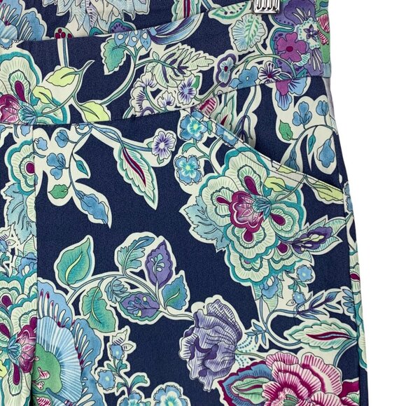 Carre Noir Medium Shorts Floral Knee Length Pockets Stretch Fitted NEW 31" Waist - Picture 3 of 7